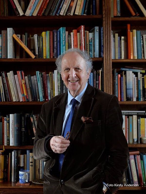 Alexander McCall Smith Författare