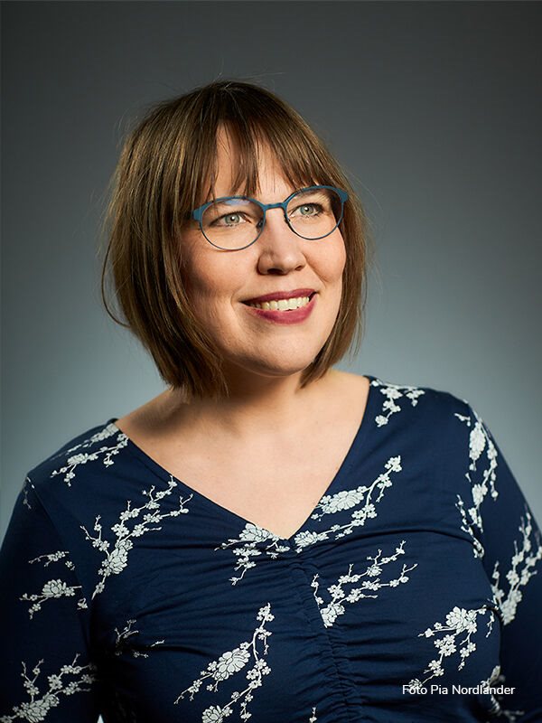 Angelica Öhrn Författare