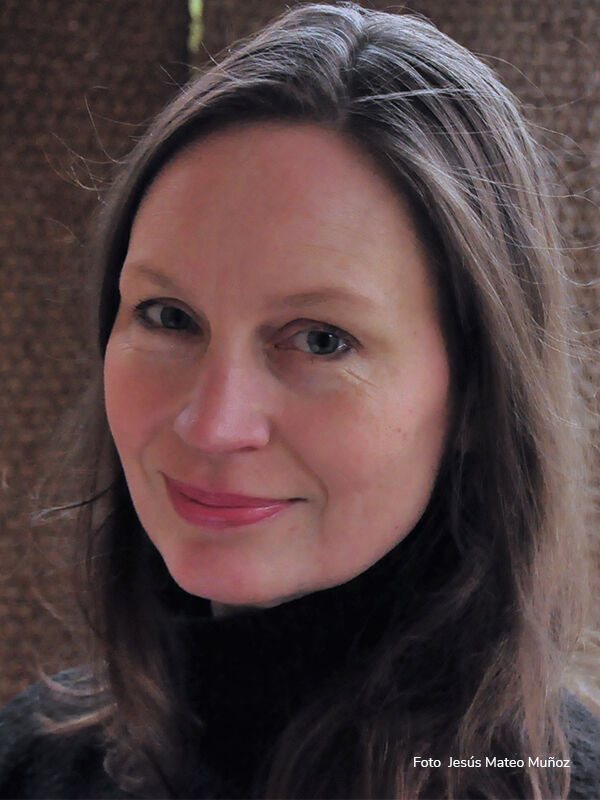 Emma Fäldt Författare