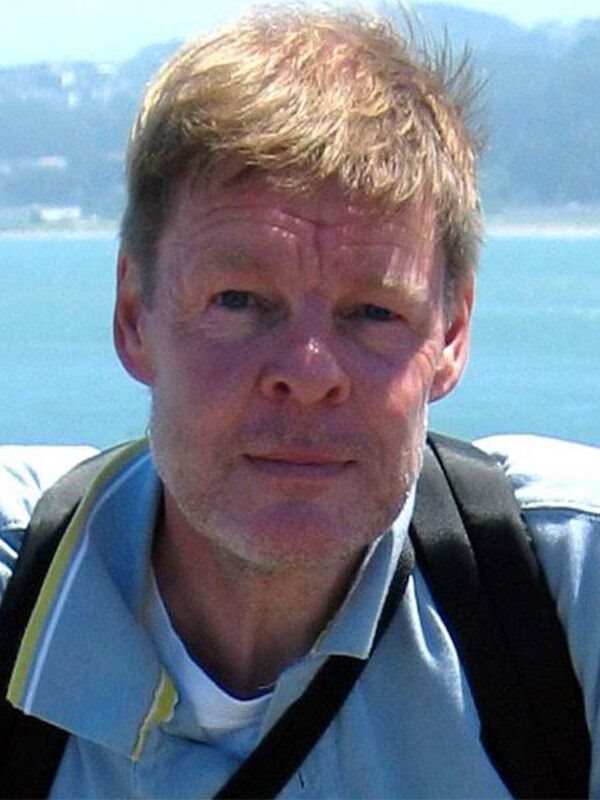 Henrik Enemark Författare