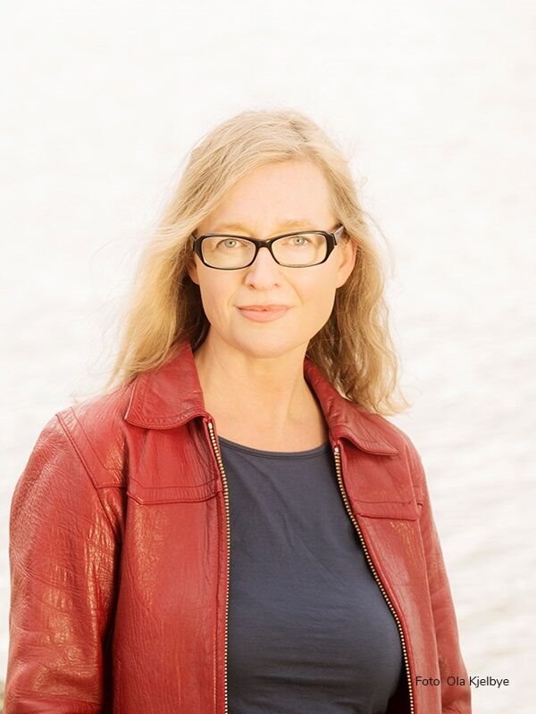 Mia Öström Författare