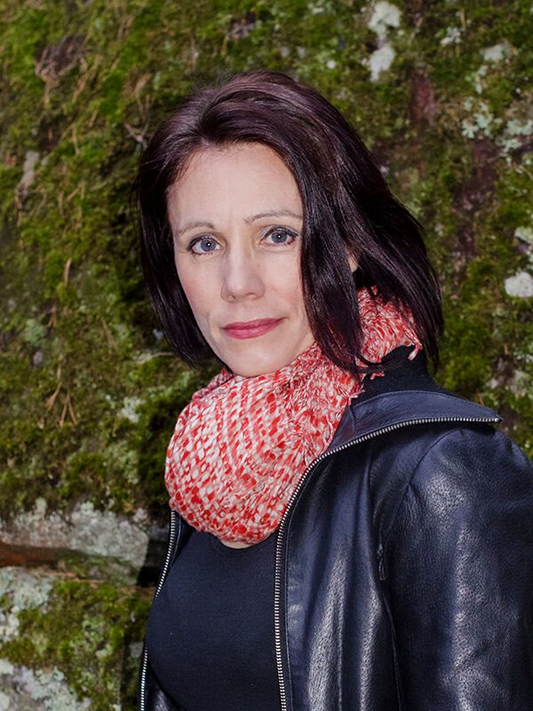 Sarah Utas Författare